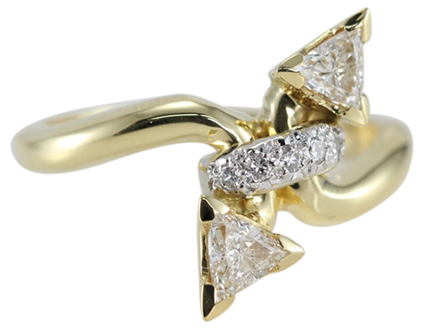 18k White Gold Triangle and Round Cut Diamond Engagement Ring (0.56 Ct, I Color, VS Clarity)